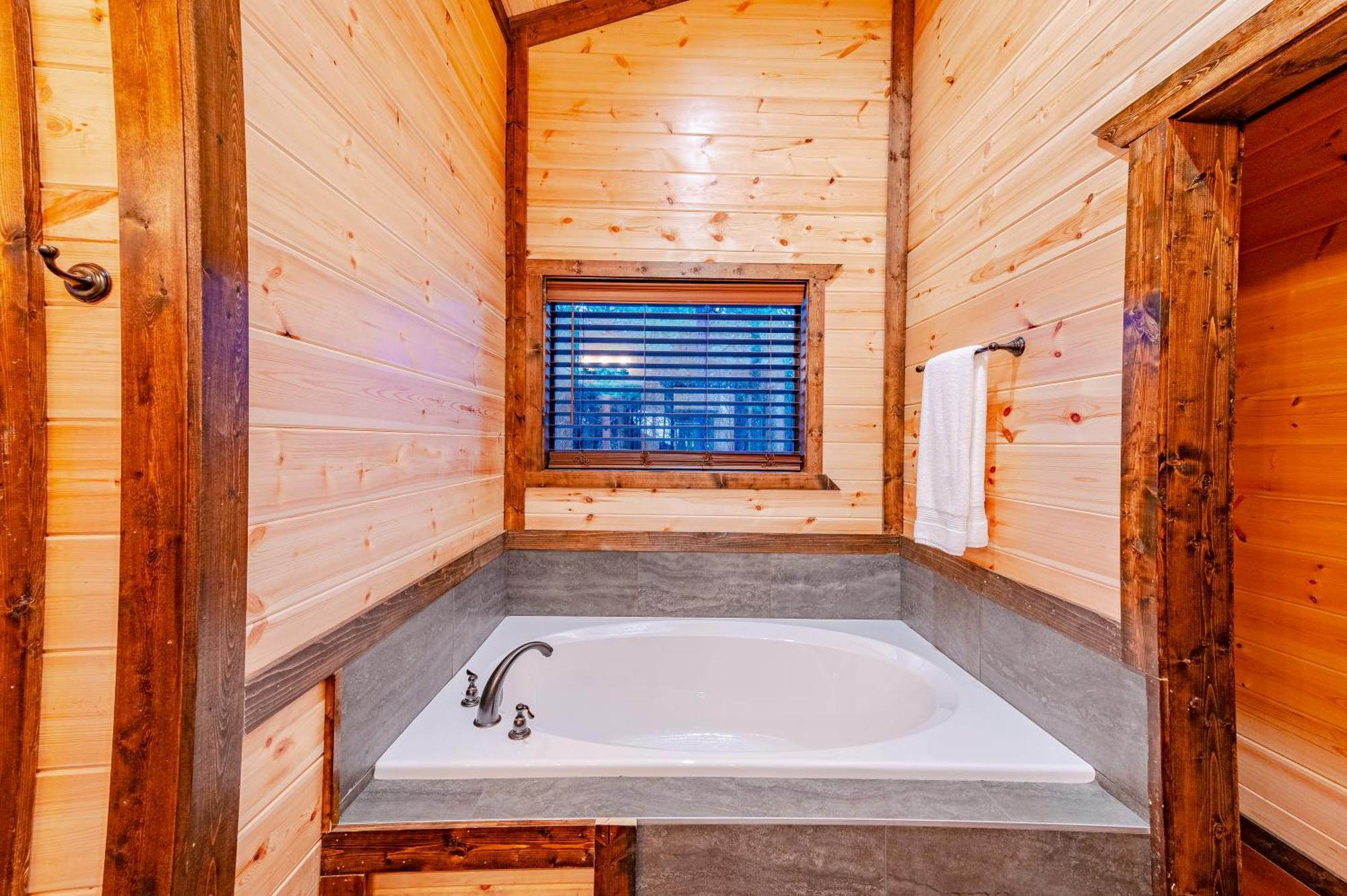 The Luxurious Blue Sky Lodge Is Epic! Broken Bow Dış mekan fotoğraf