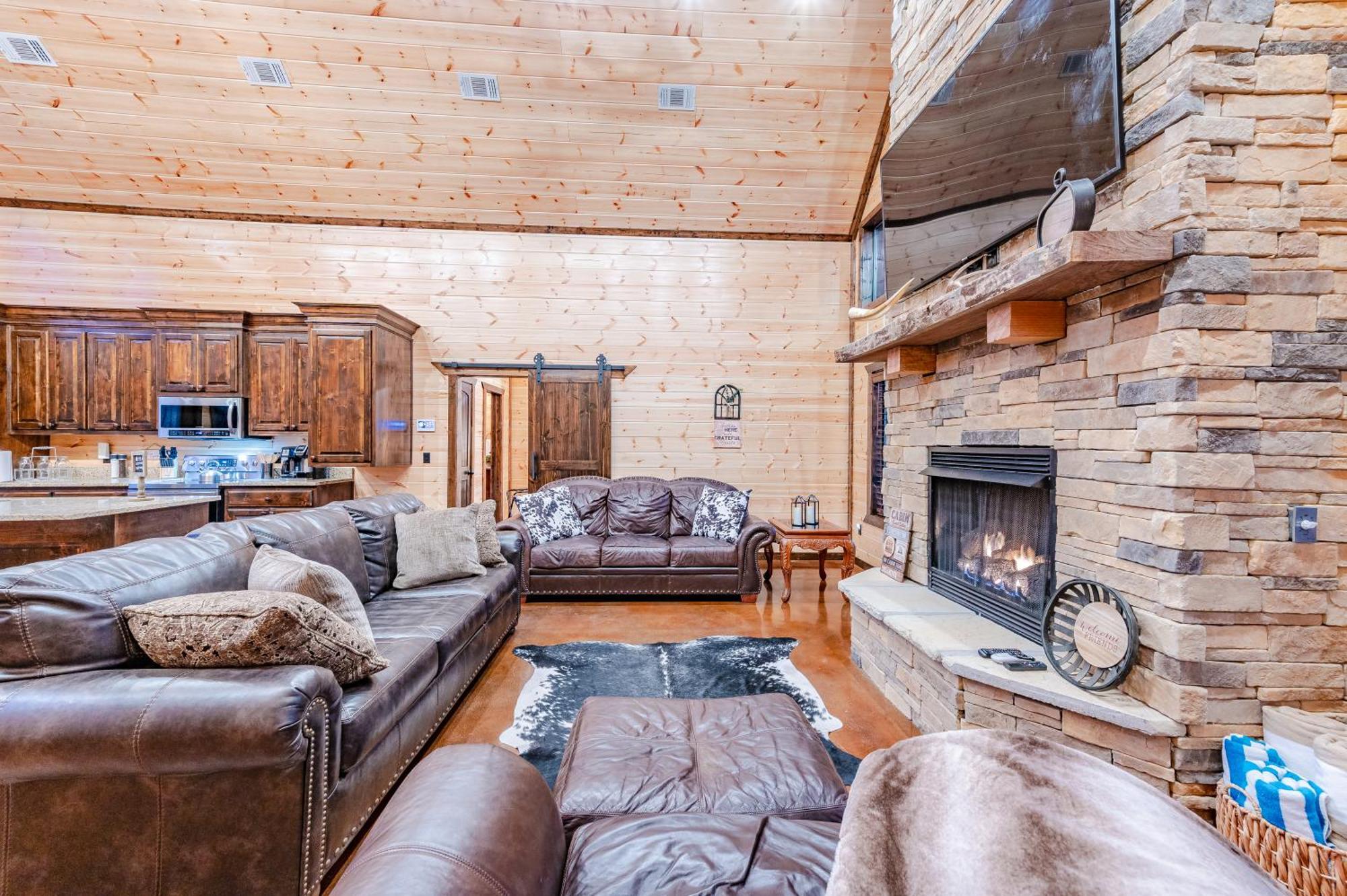 The Luxurious Blue Sky Lodge Is Epic! Broken Bow Dış mekan fotoğraf
