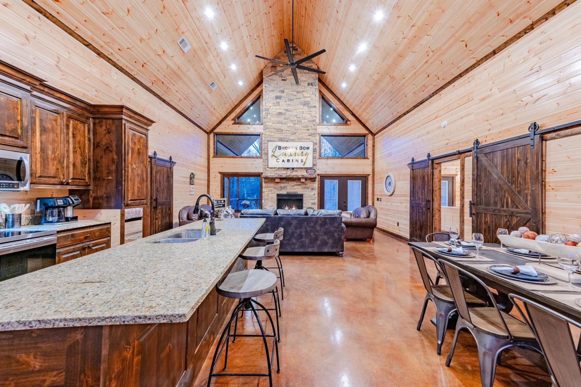 The Luxurious Blue Sky Lodge Is Epic! Broken Bow Dış mekan fotoğraf
