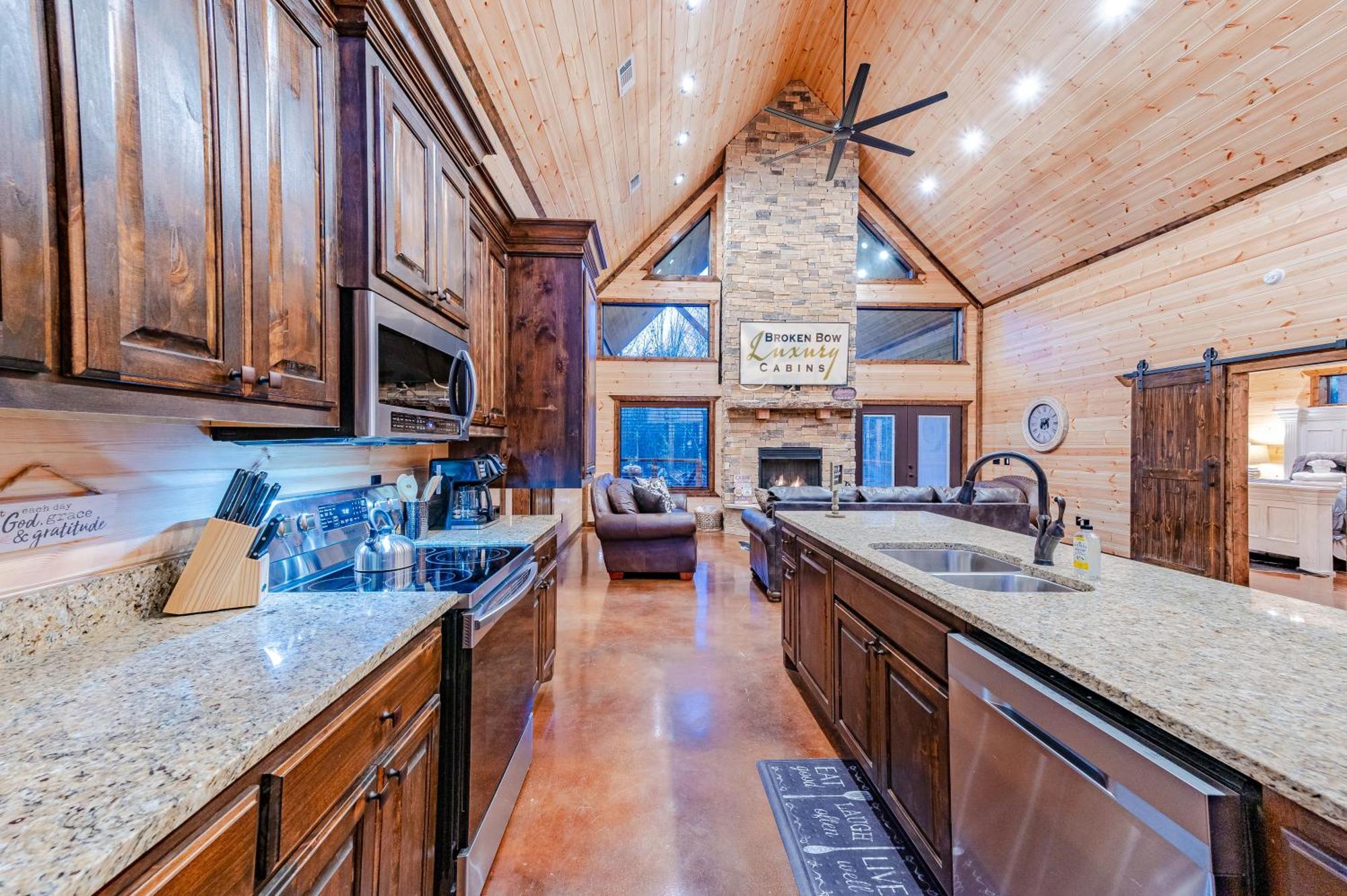 The Luxurious Blue Sky Lodge Is Epic! Broken Bow Dış mekan fotoğraf