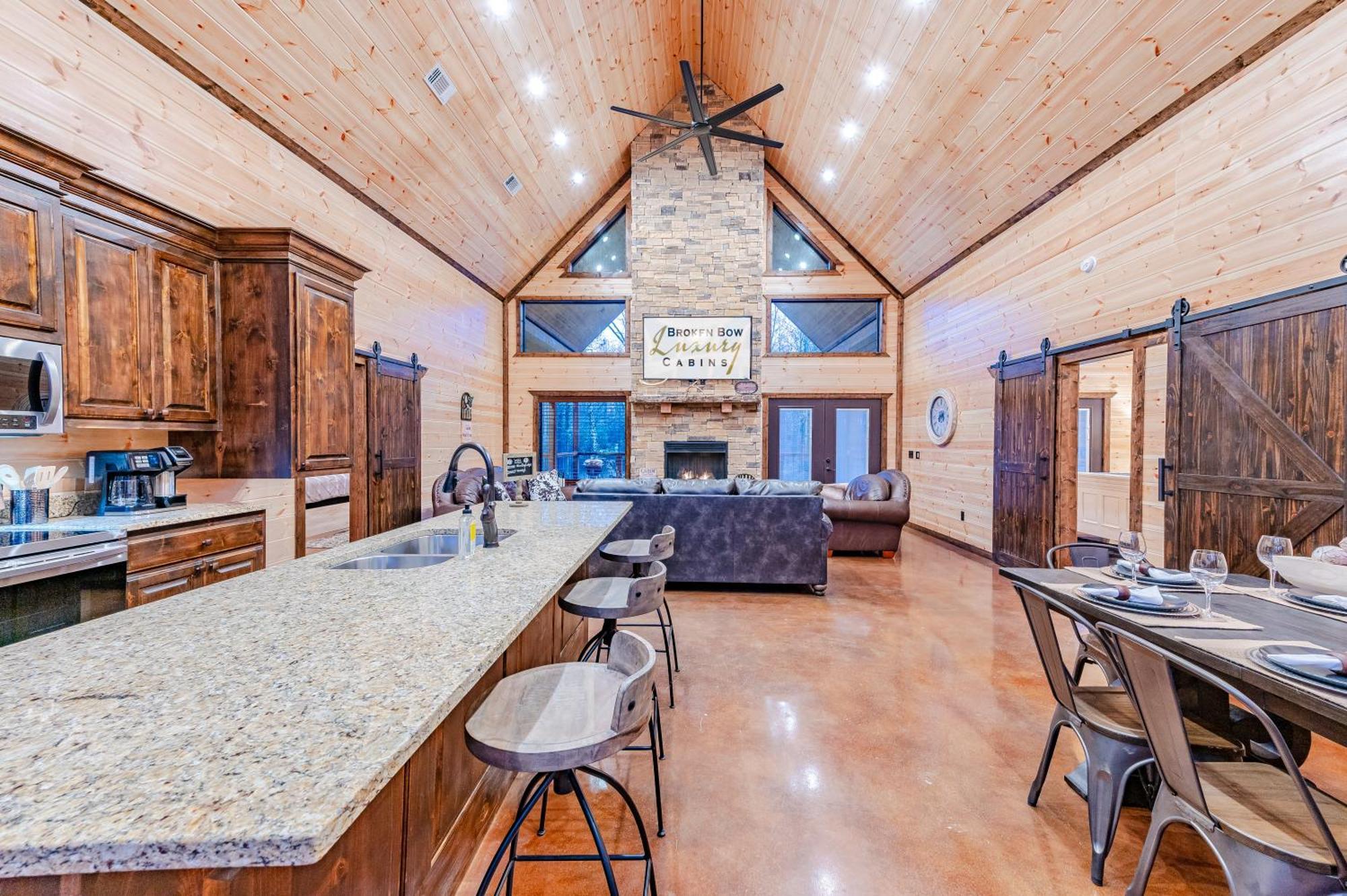 The Luxurious Blue Sky Lodge Is Epic! Broken Bow Dış mekan fotoğraf