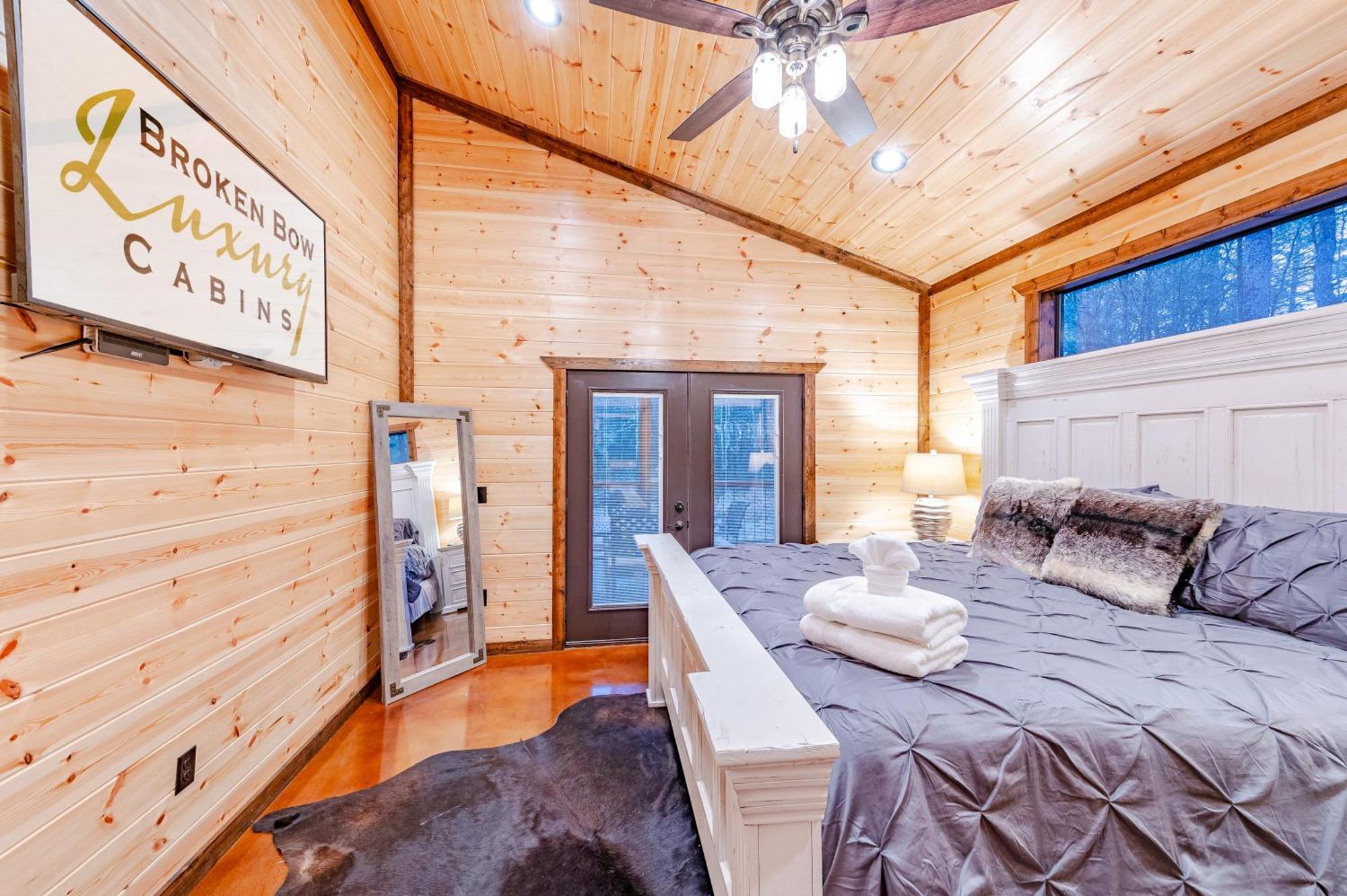 The Luxurious Blue Sky Lodge Is Epic! Broken Bow Dış mekan fotoğraf
